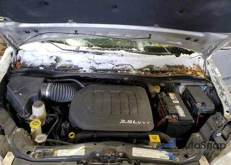 2011 Chrysler Town & Country Touring L from USA, damaged, VIN 2A4RR8DG3BR635655